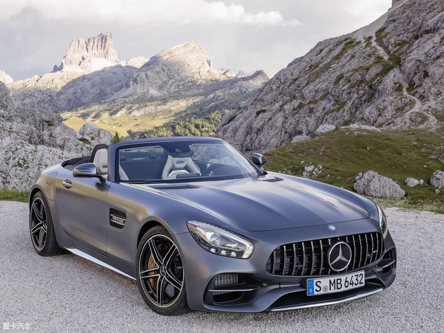 梅赛德斯-AMG GT C Roadster