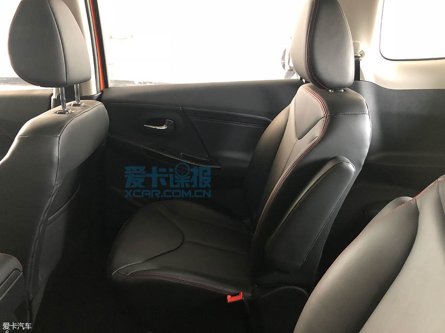2018成都车展探馆：2019款M50V抢先实拍