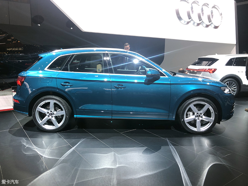 奥迪Q5混动版本日内瓦车展亮相