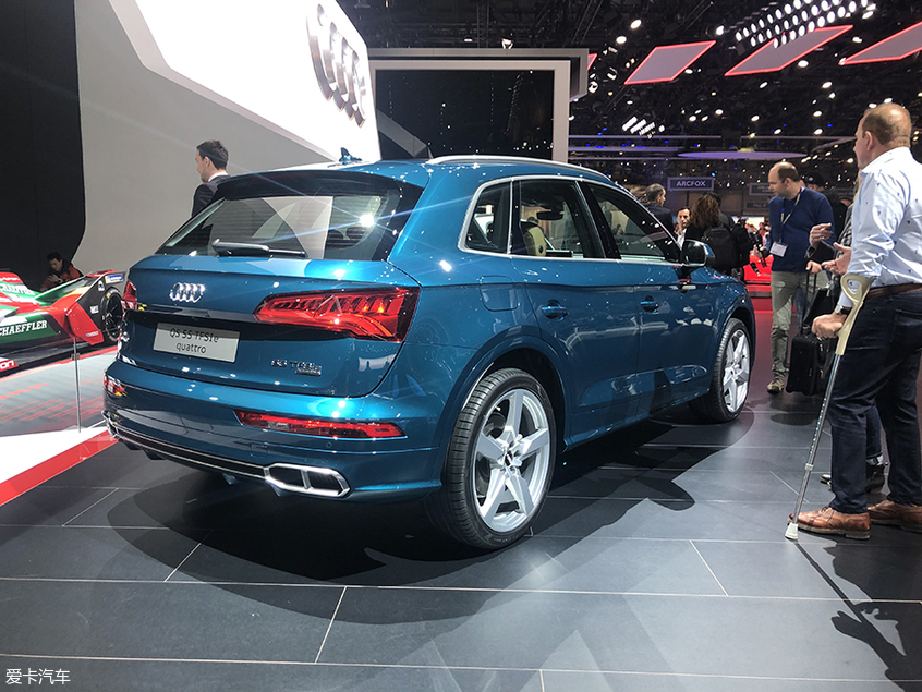 奥迪Q5混动版本日内瓦车展亮相