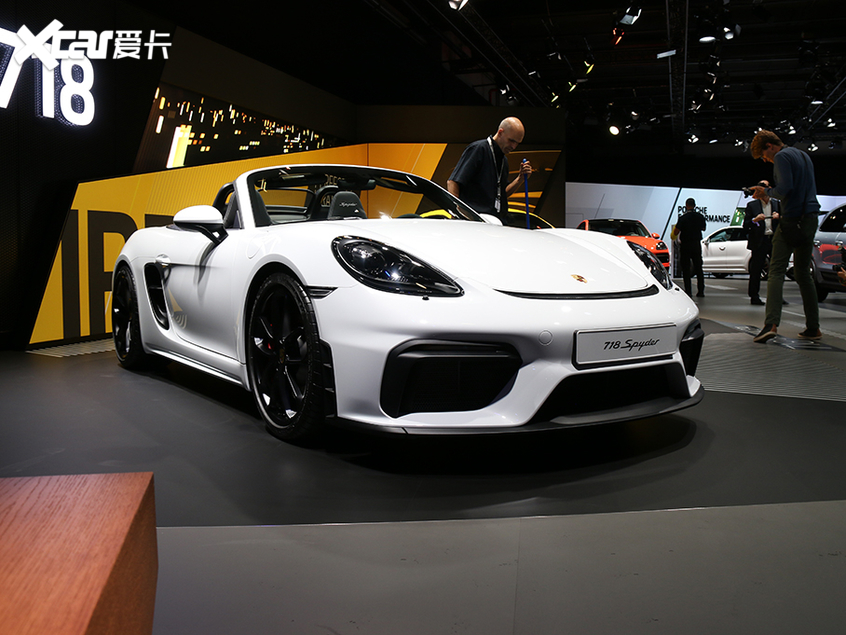 保时捷718 Spyder