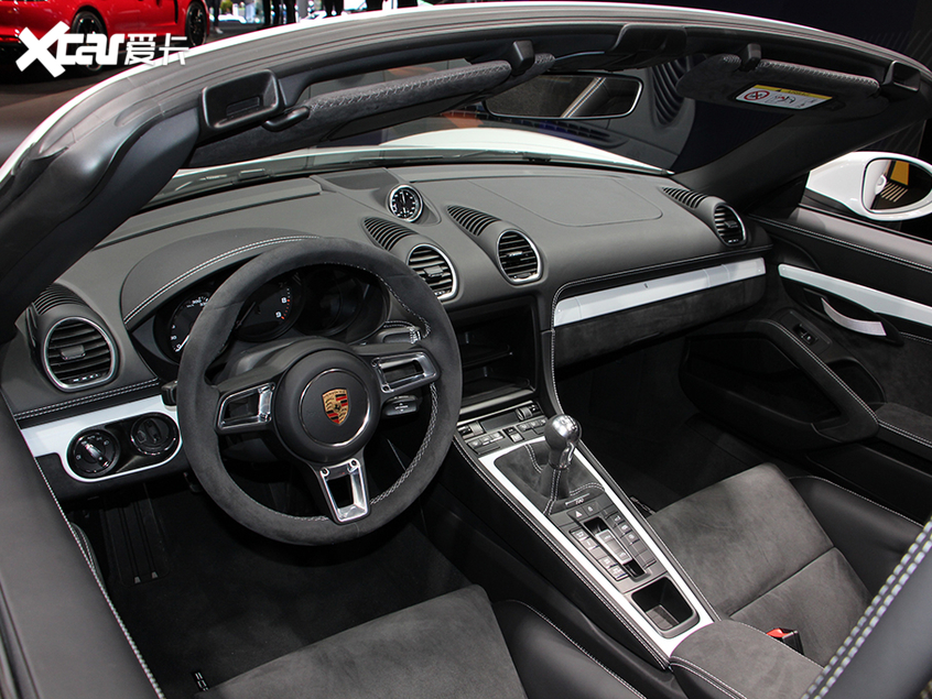 保时捷718 Spyder