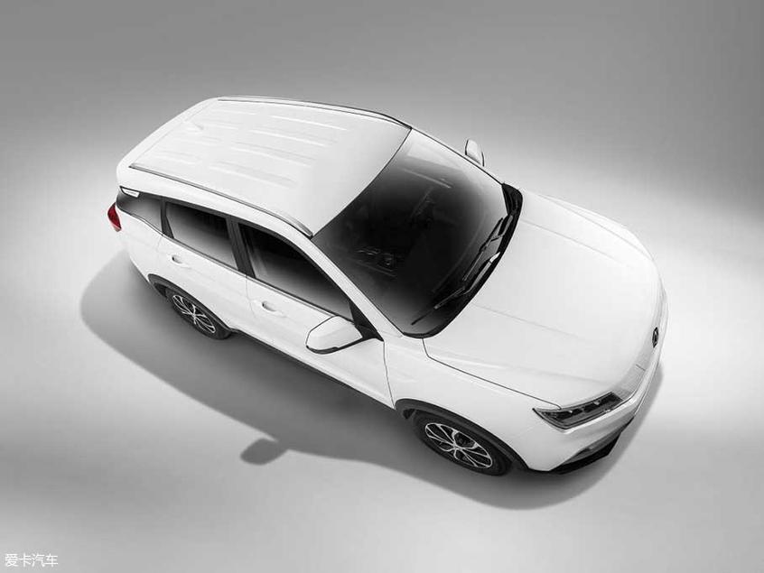 雷丁i9官图发布 硬朗派纯电动小型SUV