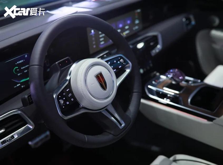 红旗E-HS9内饰曝光 定位纯电动大型SUV