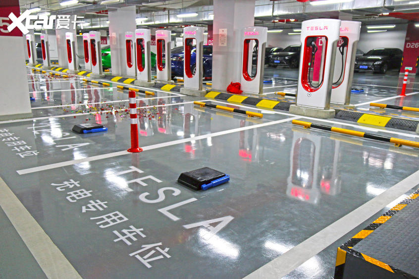 共21个桩 特斯拉北京望京V3超充站开业