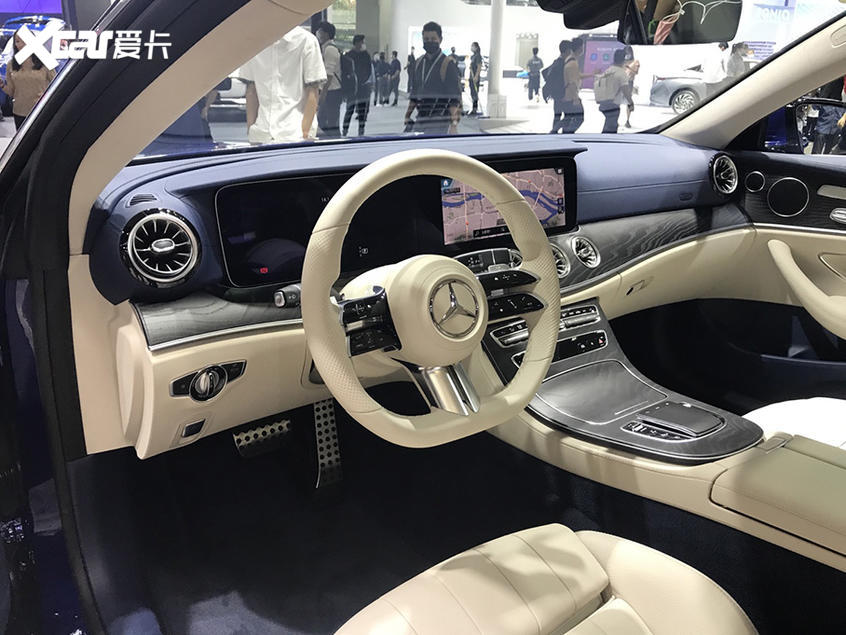 广州车展：新款奔驰E级轿跑车正式亮相
