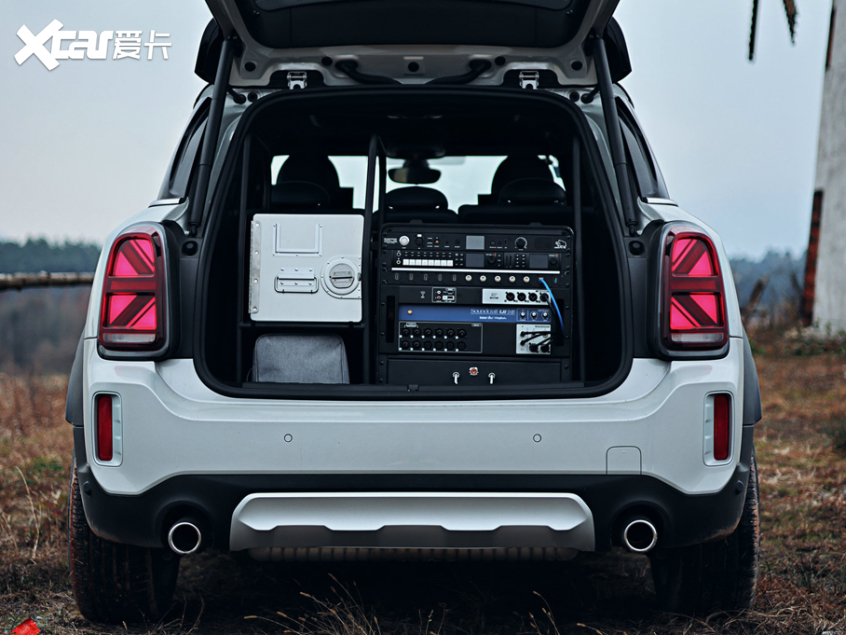 MINI BROADCASTMAN发布 户外清直播车