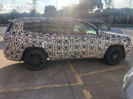 �¿�Jeep��ָ�ӹٵ��� ��ɶ���չ����