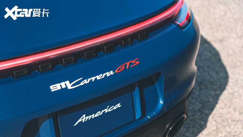 911