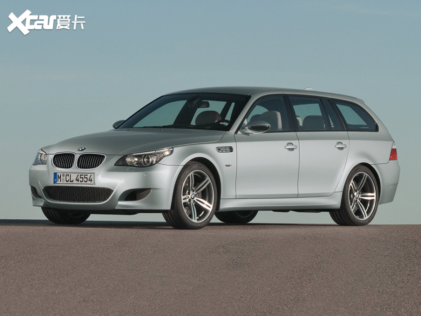 宝马M5