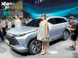 2022�ɶ���չ�����ǵϻ�����07�׷�����
