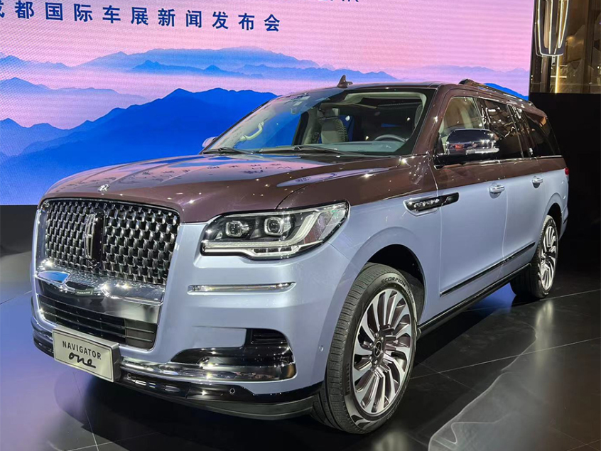 2022成都车展：林肯领航员壹号车型亮相