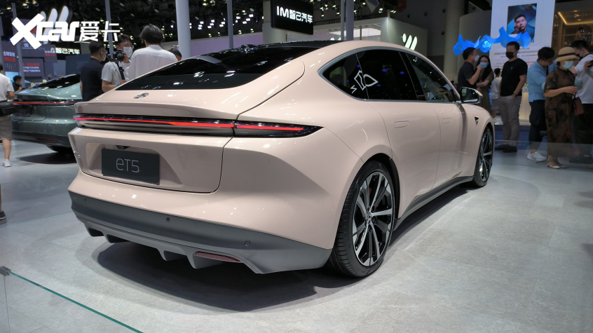 蔚来ET5