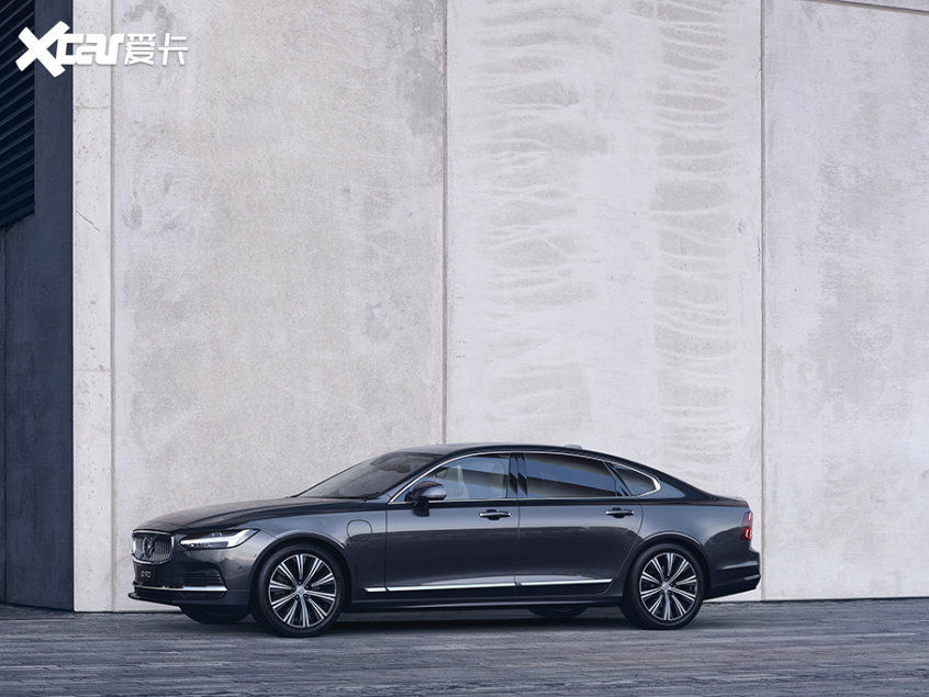 新款沃尔沃S90正式上市 售40.69万元起