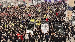 ���ر��ǵϵ�Ƭ���Model Y�ڵ¹�����