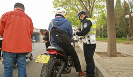 ��AĦ�г���ͻ��50��Ԫ ����ʷ�¸�