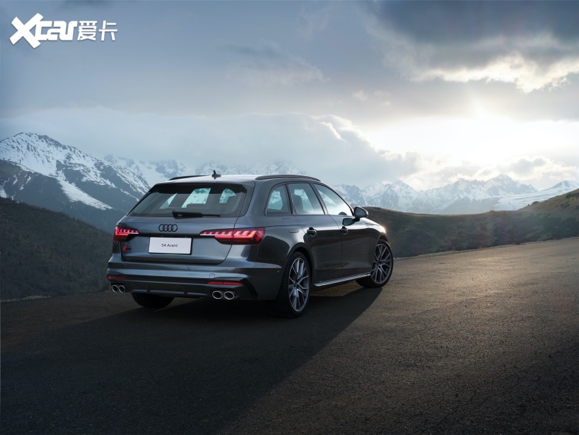 奥迪S4 Avant