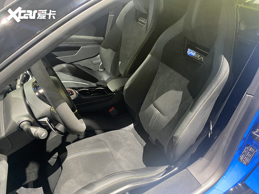 路特斯EMIRA