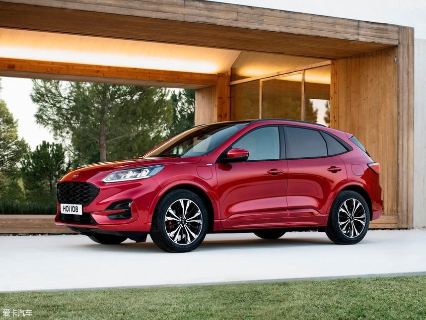 全新福特翼虎官图发布混动版本成亮点