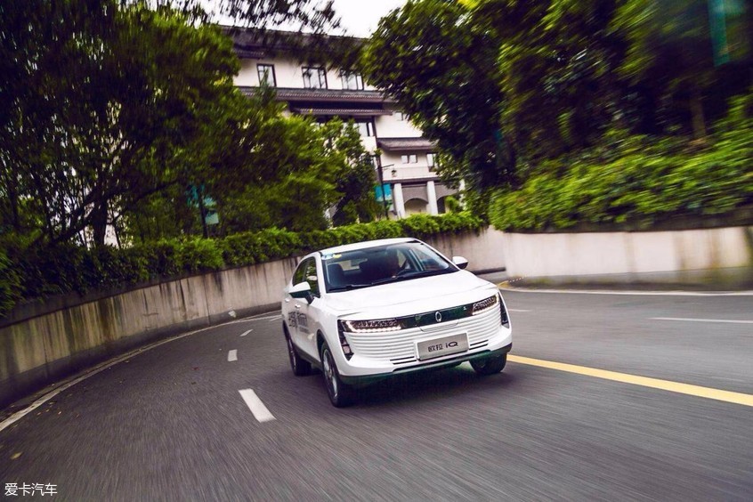 比亚迪全新元EV