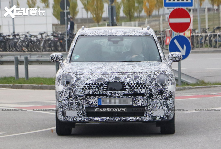 https://www.carscoops.com/2021/10/2024-mini-countryman-makes-spy-debut-revealing-bigger-footprint/