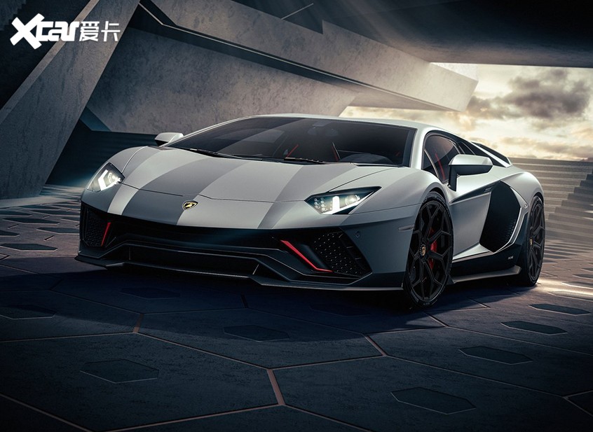 兰博基尼2021款Aventador