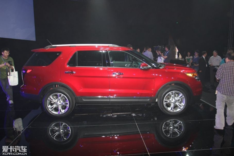 ǰӽڲϤȷ븣7SUV͡Explorer̽ߣ³Ԥƽ2015ͶгExplorer4·ݿĻıչʽ߼档³λEdge֮ϣͳԼֱΪ5006/2095/1788mm2860m...