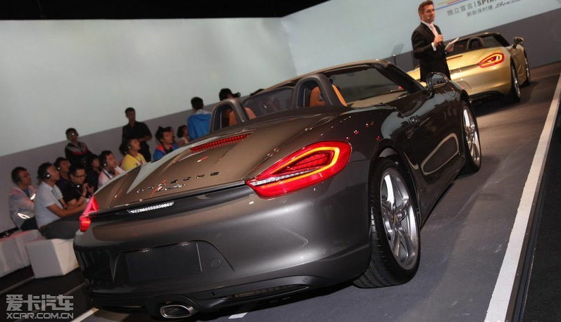 գ2012ʳչϽ׷ıʱȫһBoxsterʽСеȫһʱBoxsterͣд2.7BoxsterۼΪ73.2Ԫ3.4Boxster SۼΪ97.6Ԫ                          ...