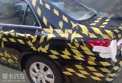 比亚迪中级车