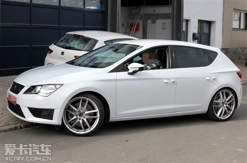 LEON CUPRA R