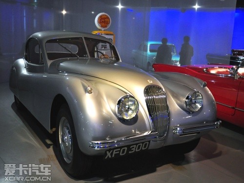 1951年，捷豹 XK120