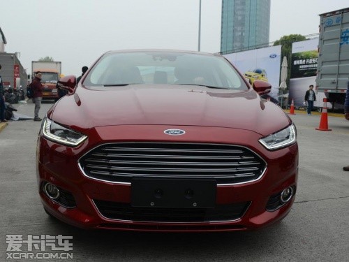 2013上海车展探馆 全新蒙迪欧内饰曝光