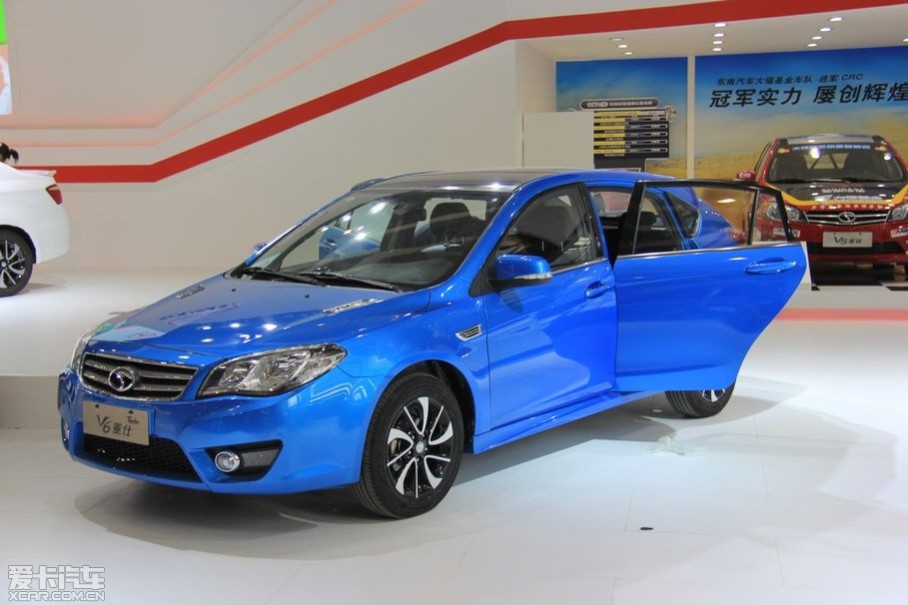 > 看东南v5菱致1.5t车型