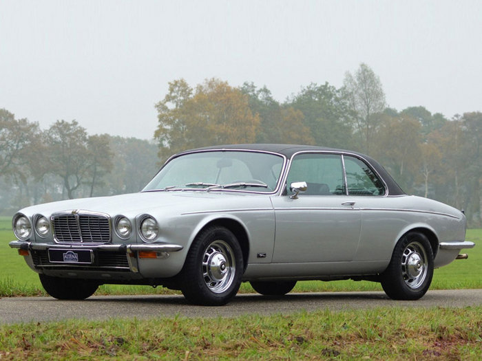 作为捷豹品牌目前的旗舰车型,今天我们就来回顾捷豹xj车型的历