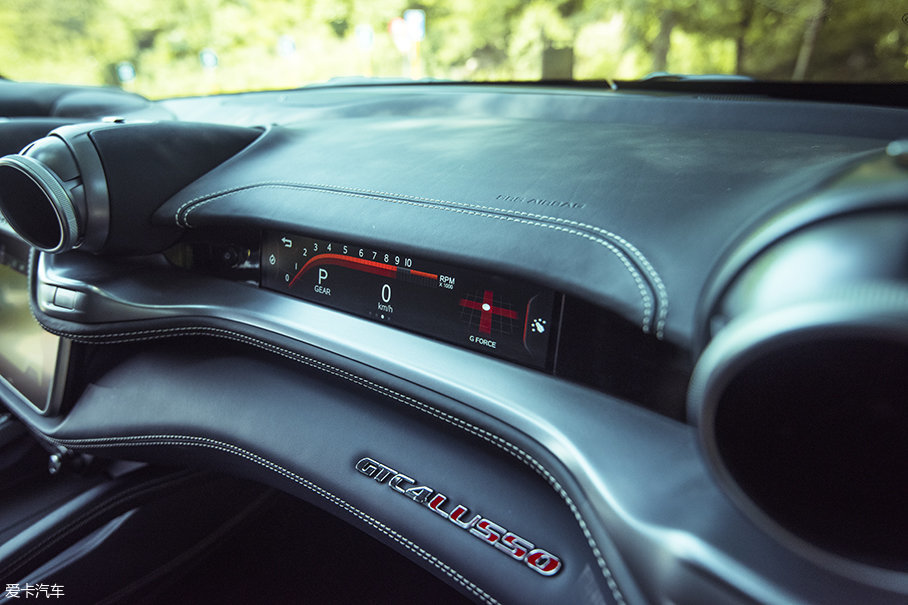 法拉利GTC4 Lusso
