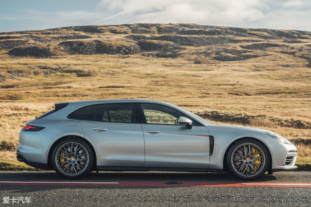 旅行车是什么样子 640_480_20180408113615690402737872510.jpg