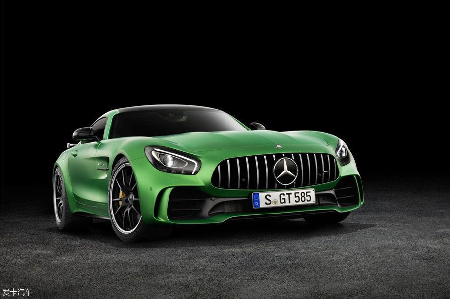 ΪAMG GTϵǿĳͣAMG GT R˿׼ǰդͽ˾300 SLͣդײդ˹ᴩʽƣ߱ʶȡ