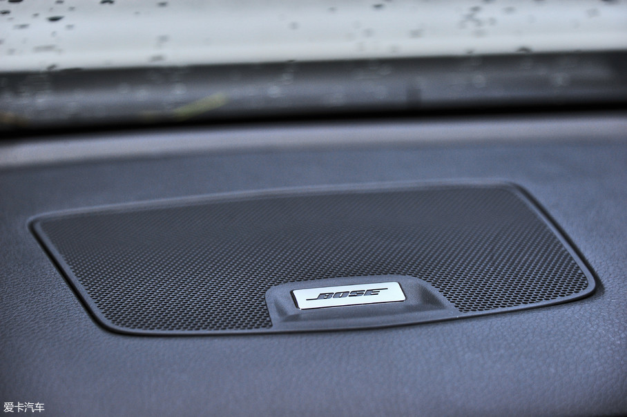 bose音响的音质非常细腻震撼,旅行时一定要多下几首喜欢的歌.