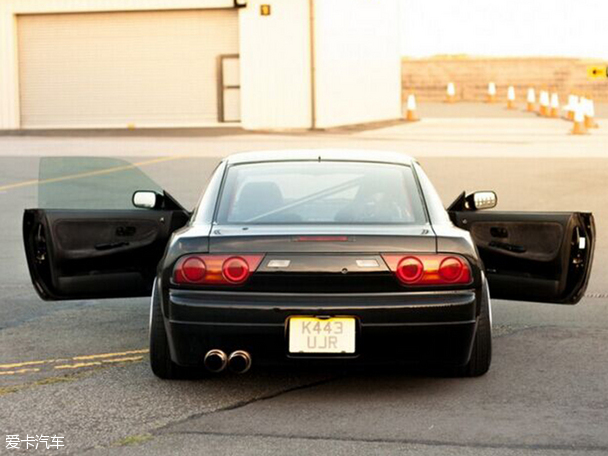 锥冰山上的舞者日系风情日产sil80