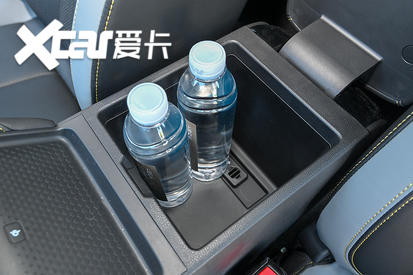 试驾荣威ei6 MAX