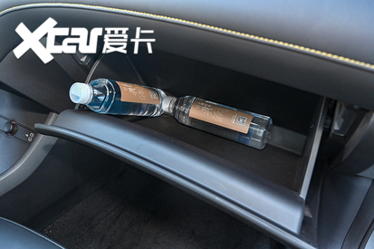 试驾荣威ei6 MAX