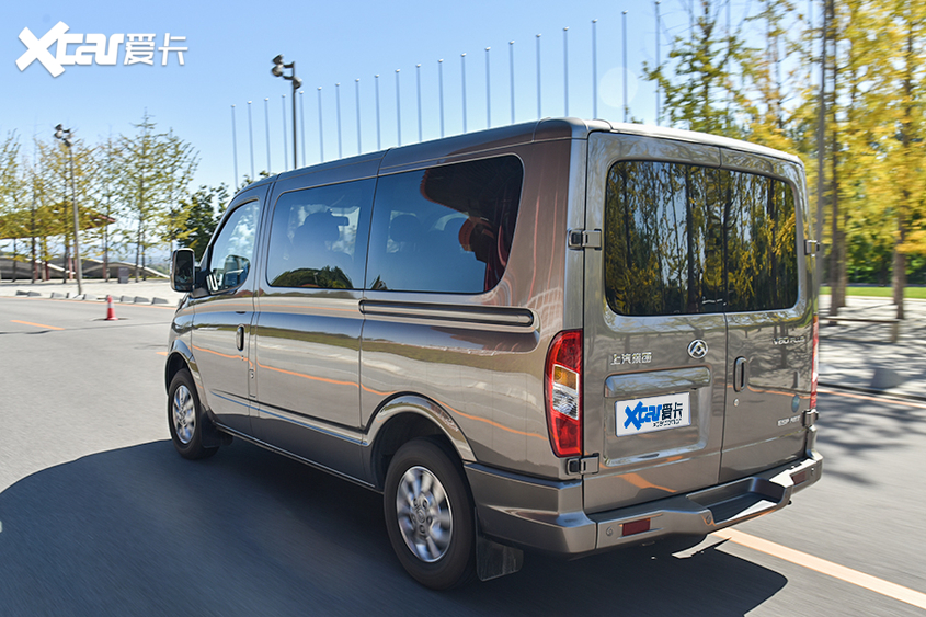 上汽大通V80 PLUS
