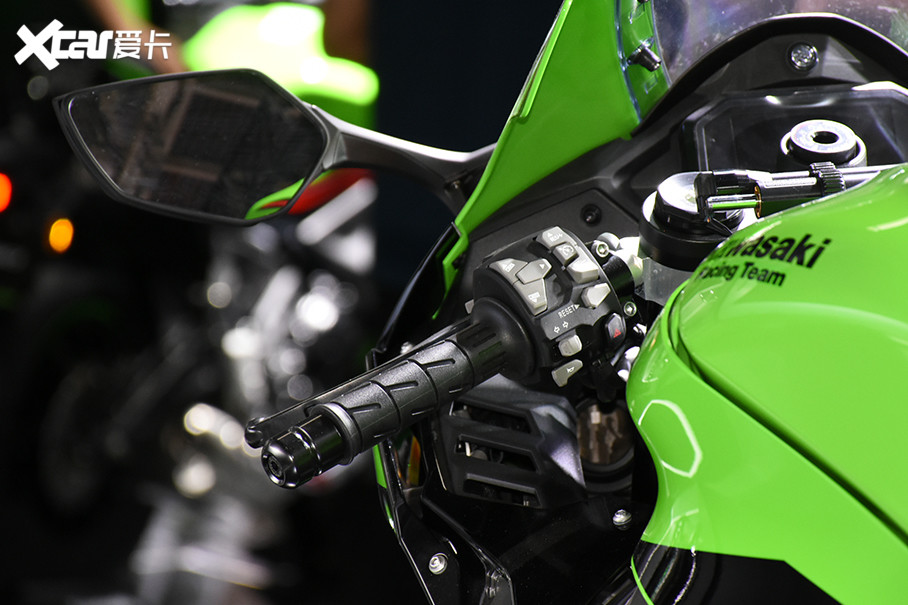 ¿Ninja ZX-10R˷ʽƣְѼ˵ƹ⡢ְѼȺͶģʽѡȰֵһǣ¿Ninja ZX-10R״δصѲƣܹܾټͬʱ˵;еԡ