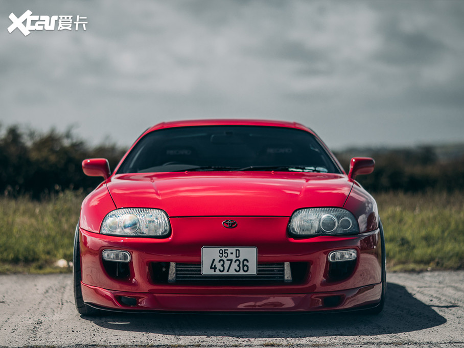 0l涡轮增压发动机,但受限于当时的日本汽车业界的"280匹"君子协定,它