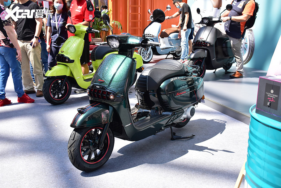复古踏板摩托车300cc图片