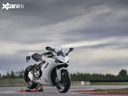 ��V4��£ ͼ��ſ��� SuperSport 950