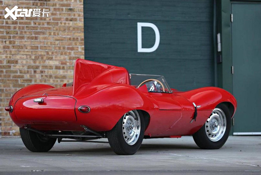 著名赛车手彼得·布朗德(peter blond)成为了它的第一位私人拥有者,在