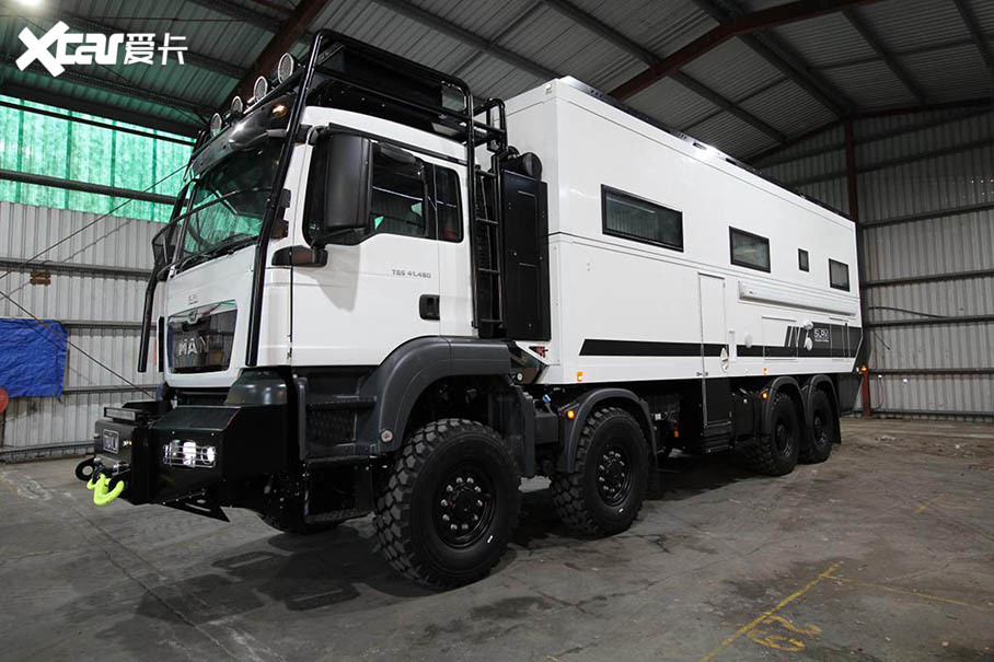 ĴƷSLRV Expedition Vehiclesͬһֱڸ߶ԽҰΪµռƷCommander 88νʵռʷӵ˼£ÿƣ˫ʽչṹչ䱸6λ