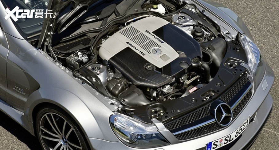 棬SL 65 AMG Black Seriesһ̨6.0V12˫ѹѹե500kW670ʺ1000NmľŤأƥAMG Speedshift PlusԶ䣬3.80-100km/h٣߳ٿɴ322km/h