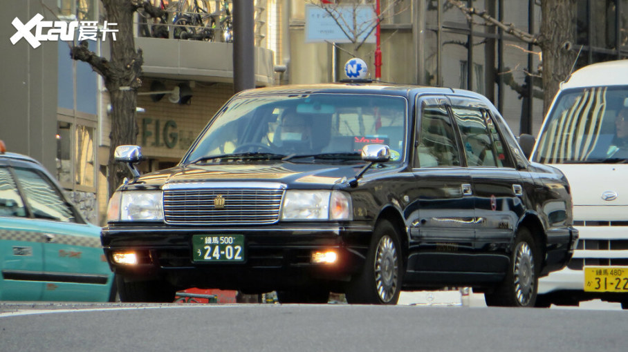 日本丰田出租车图片